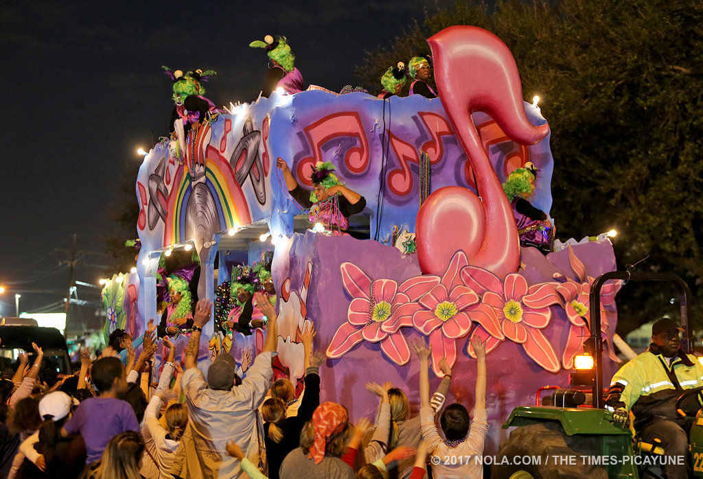 Krewe of Athena 2017 rolls down Metairie route: See photos